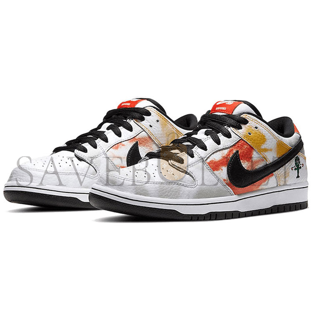 NIKE SB DUNK LOW“RAYGUN” BQ6832-101 